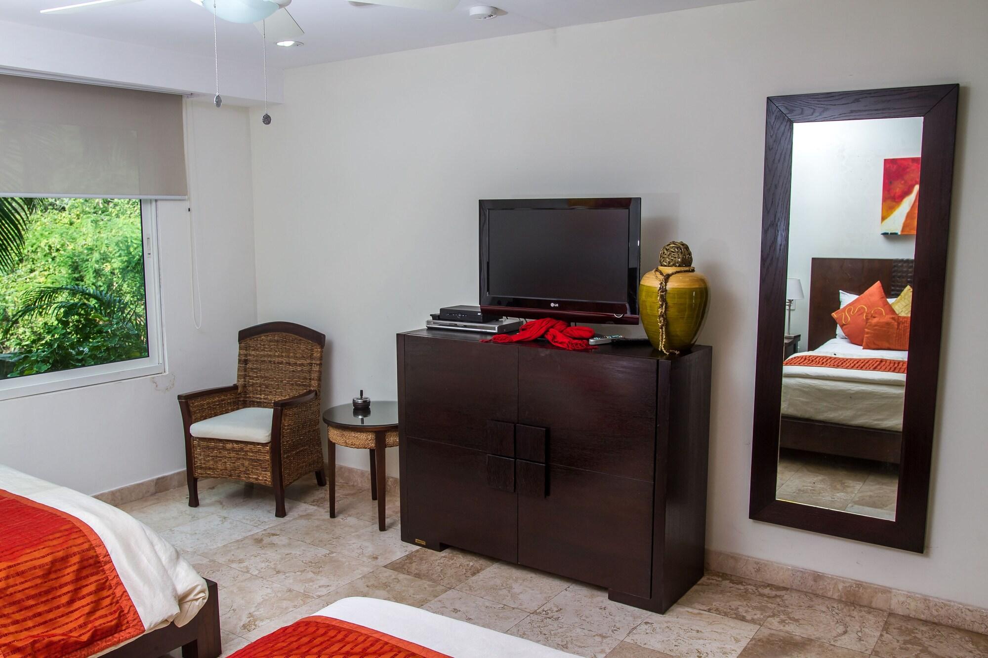 B Pichilingue Rooms & Beach Club 阿卡普尔科 外观 照片